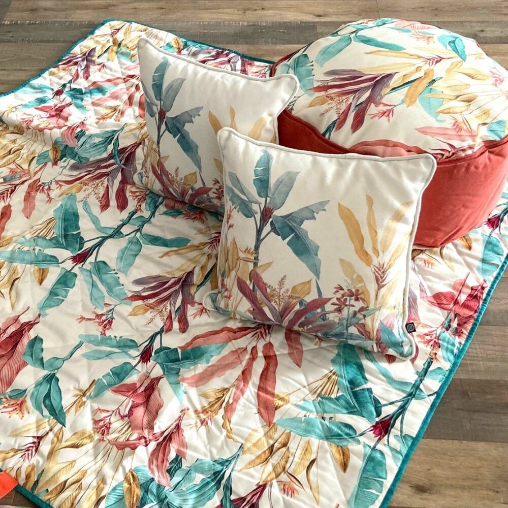 Simons Outdoor Decor Set - 6 pieces